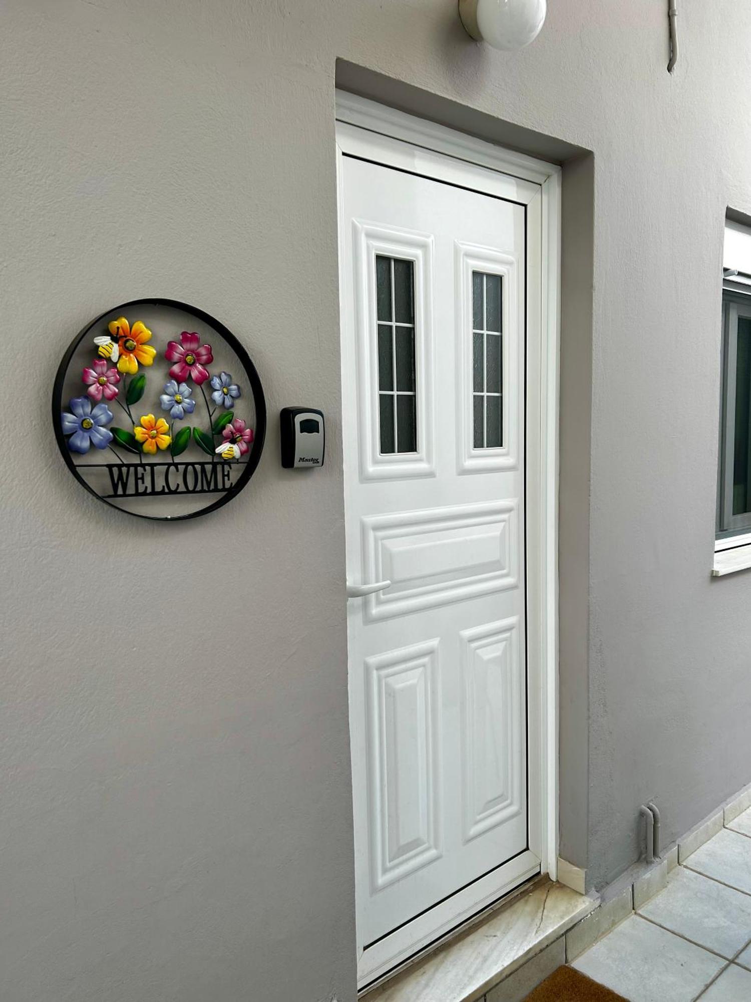 Flower House In Koropi-Near Airport Εξωτερικό φωτογραφία